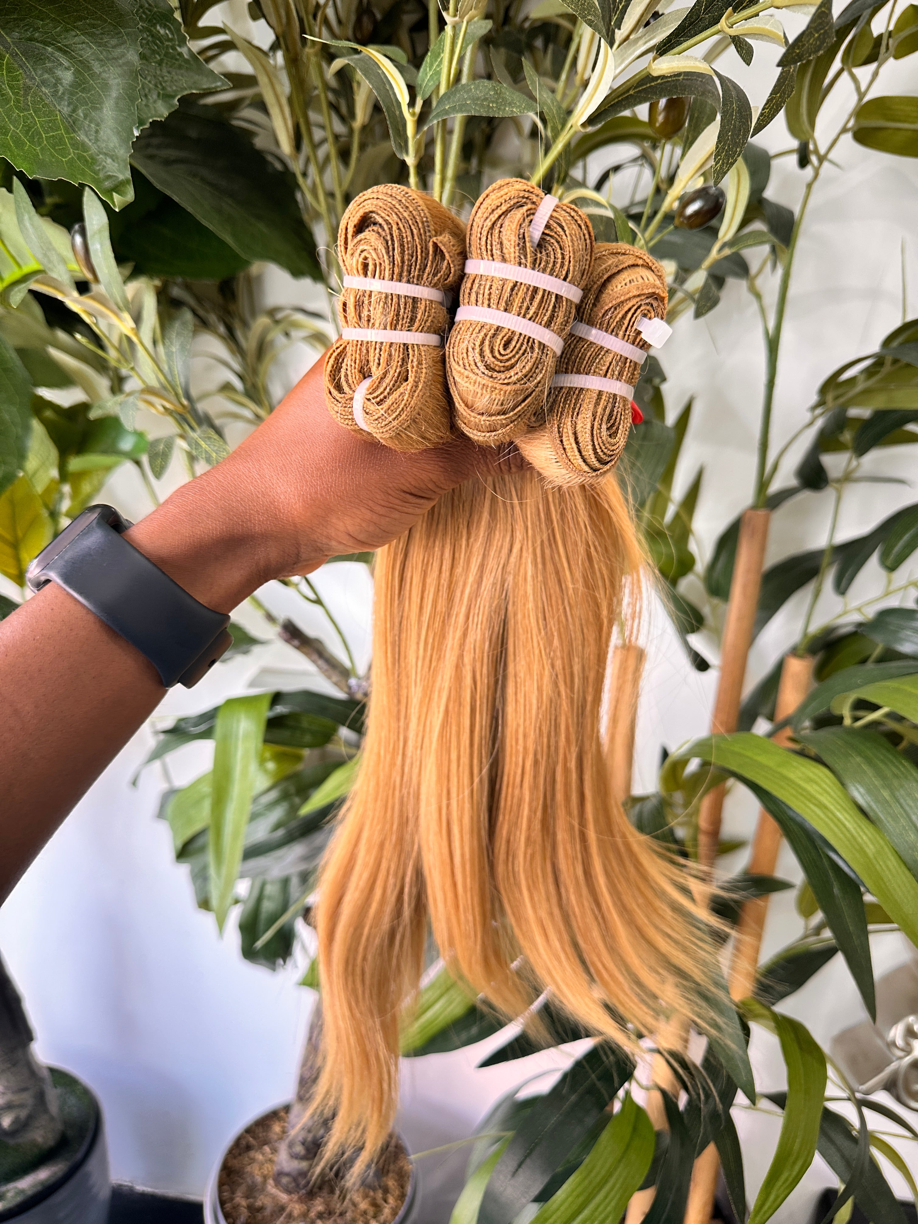 3pcs 12”12”14” blonde, Vietnamese hair bundles.